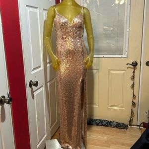 b smart dress rose gold Bella and Bloom Boutique